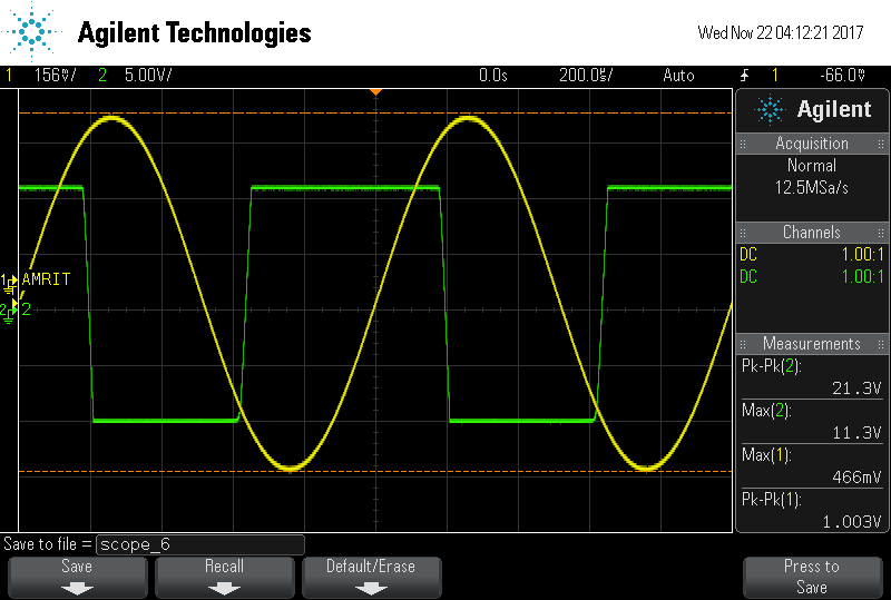 Schmitt trigger with 1V